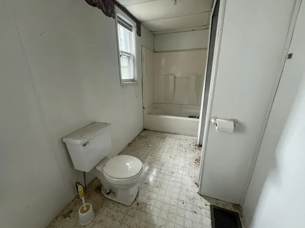 14641 Highway 522 Cumberland KY 40823