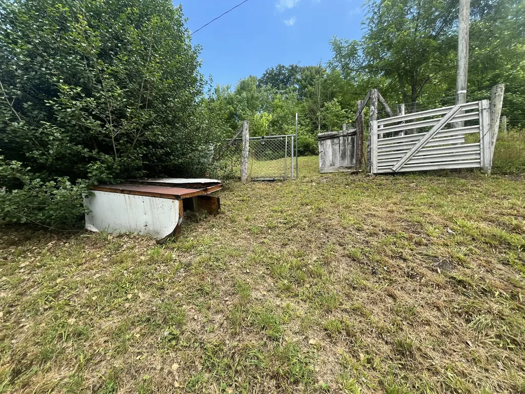 14641 Highway 522 Cumberland KY 40823
