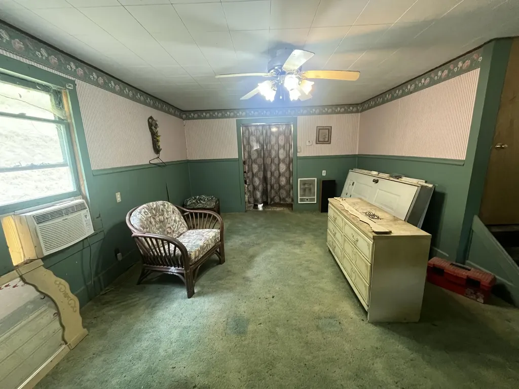 14641 Highway 522 Cumberland KY 40823