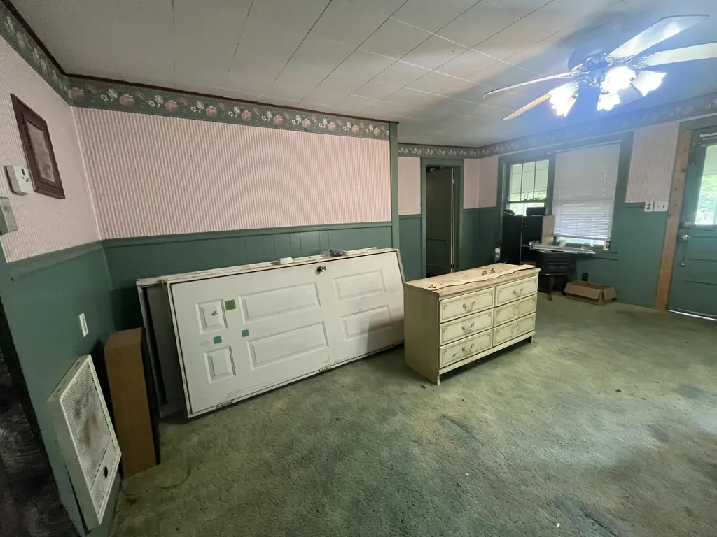 14641 Highway 522 Cumberland KY 40823