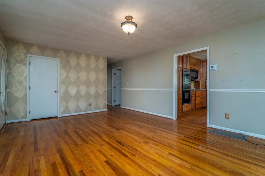 865 Liberty Road West Liberty KY 41472