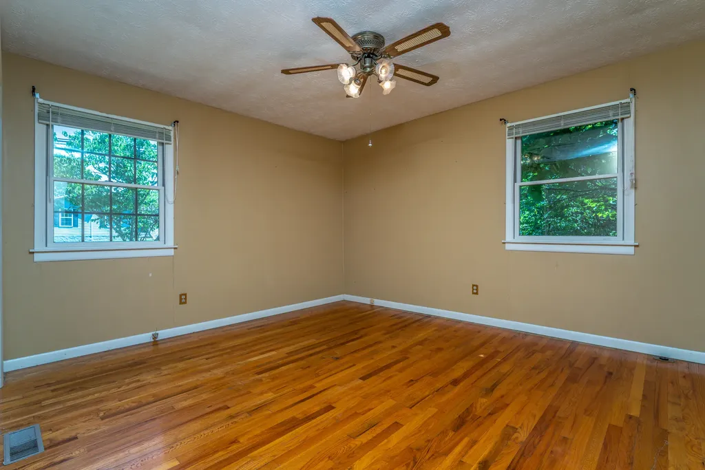 865 Liberty Road West Liberty KY 41472