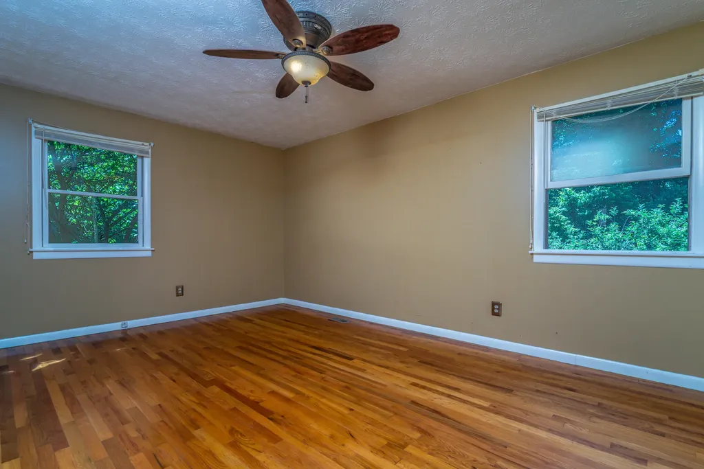 865 Liberty Road West Liberty KY 41472
