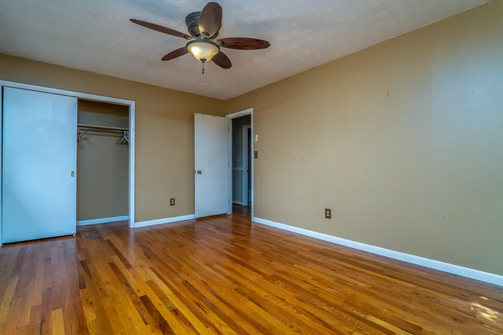 865 Liberty Road West Liberty KY 41472