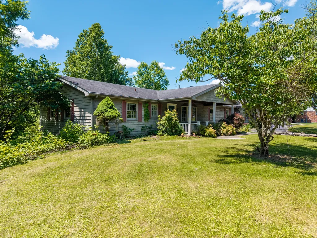 865 Liberty Road West Liberty KY 41472