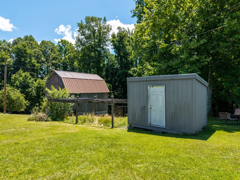 865 Liberty Road West Liberty KY 41472