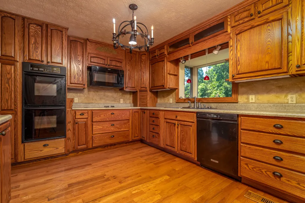 865 Liberty Road West Liberty KY 41472