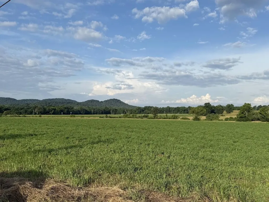 10 Kentucky 39 Crab Orchard KY 40419