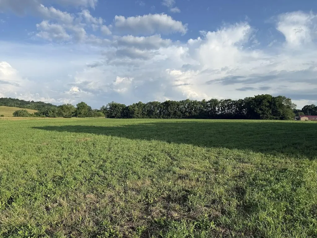 10 Kentucky 39 Crab Orchard KY 40419