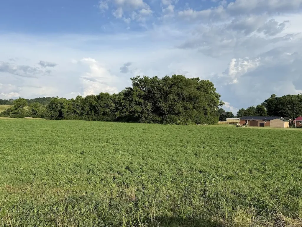 10 Kentucky 39 Crab Orchard KY 40419