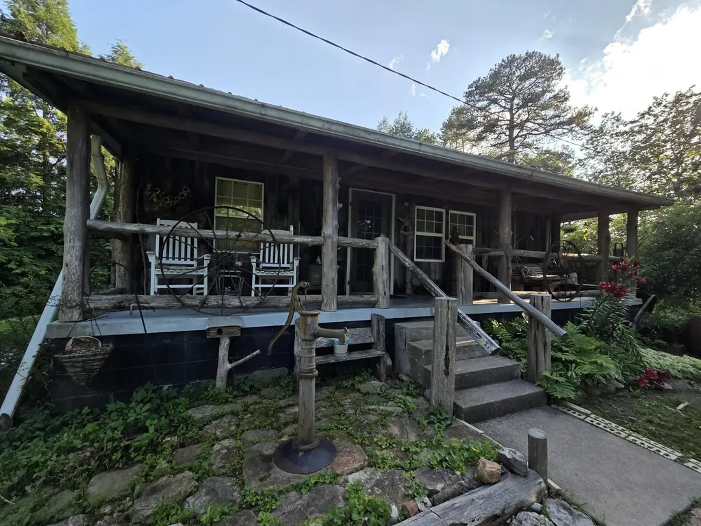 110 Cox Road Irvine KY 40336