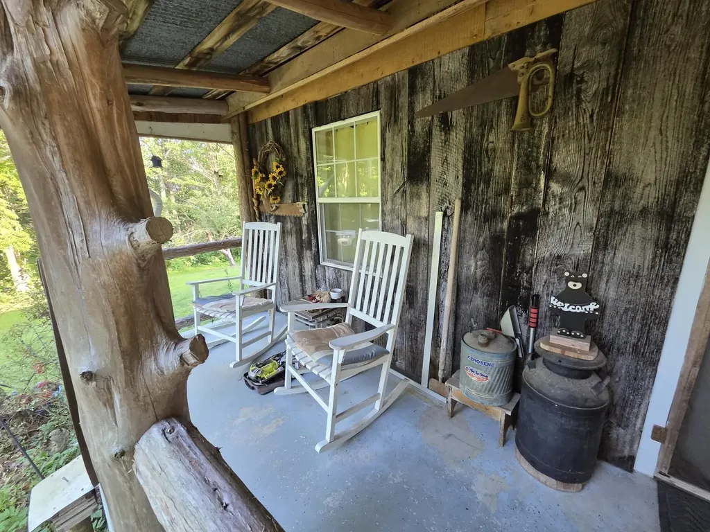 110 Cox Road Irvine KY 40336