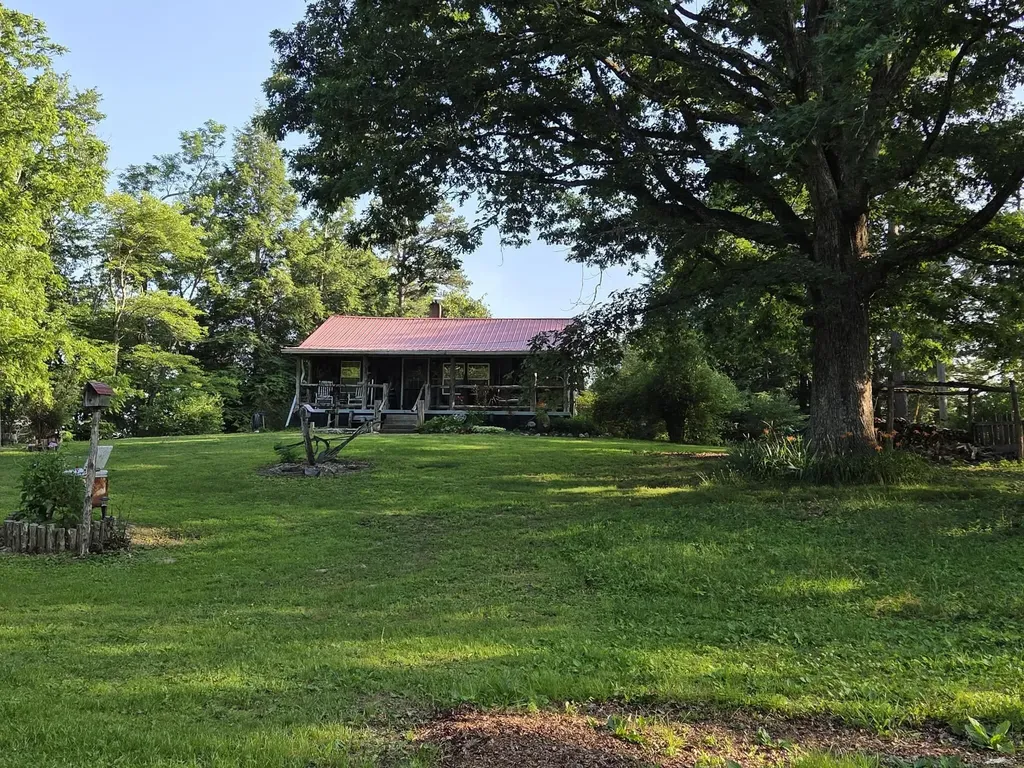 110 Cox Road Irvine KY 40336
