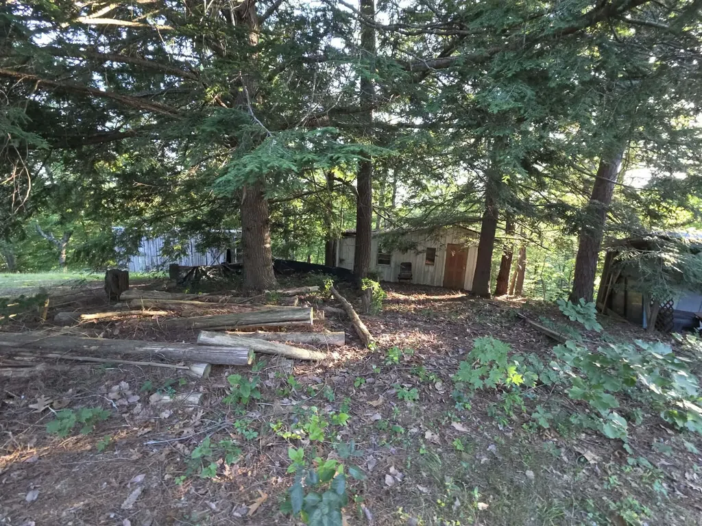 110 Cox Road Irvine KY 40336