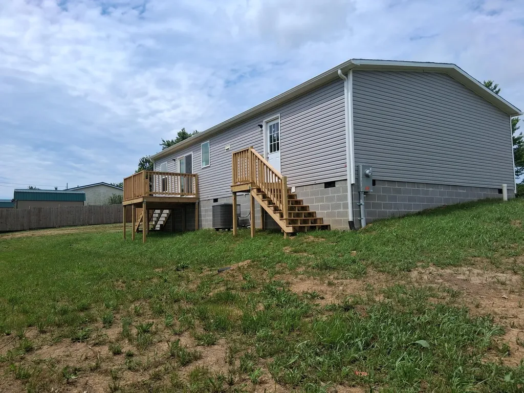 145 Grandview Circle Flemingsburg KY 41041