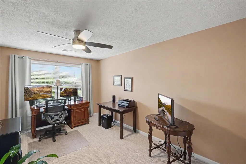 3800 Ruby Lane Lexington KY 40509