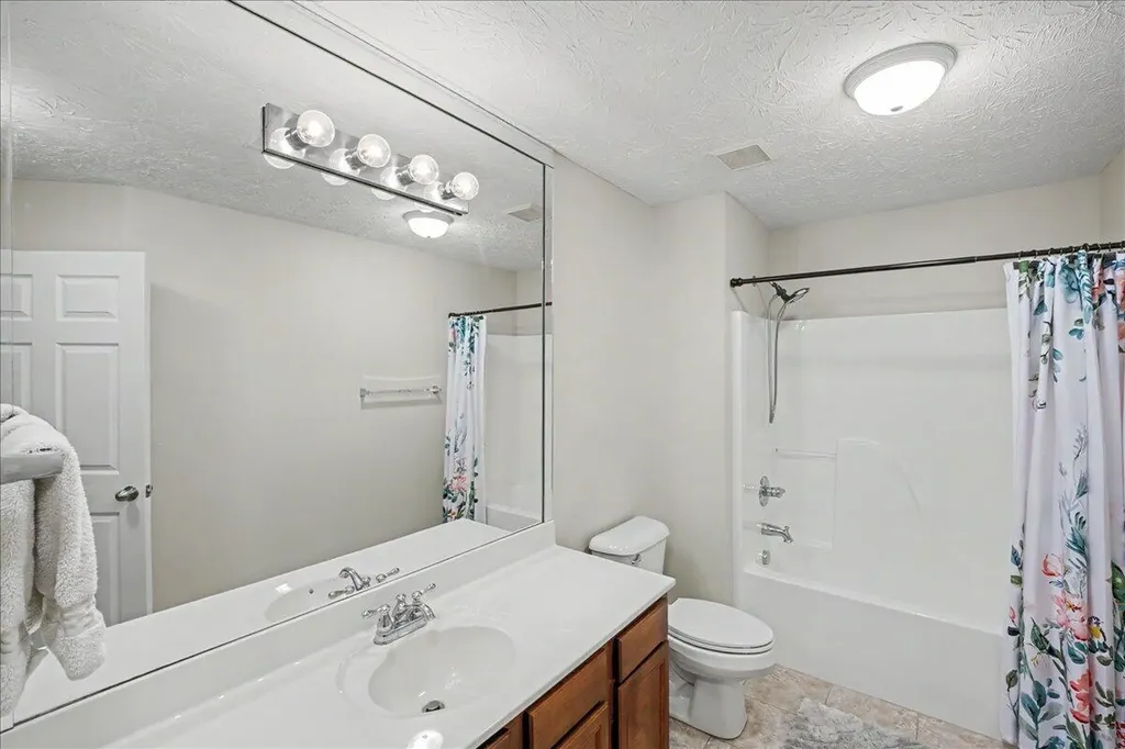 3800 Ruby Lane Lexington KY 40509
