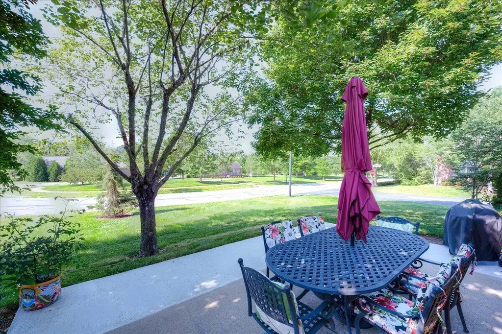 3800 Ruby Lane Lexington KY 40509