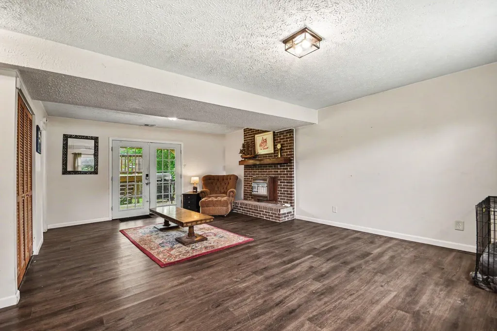 176 Shannon Parkway Nicholasville KY 40356