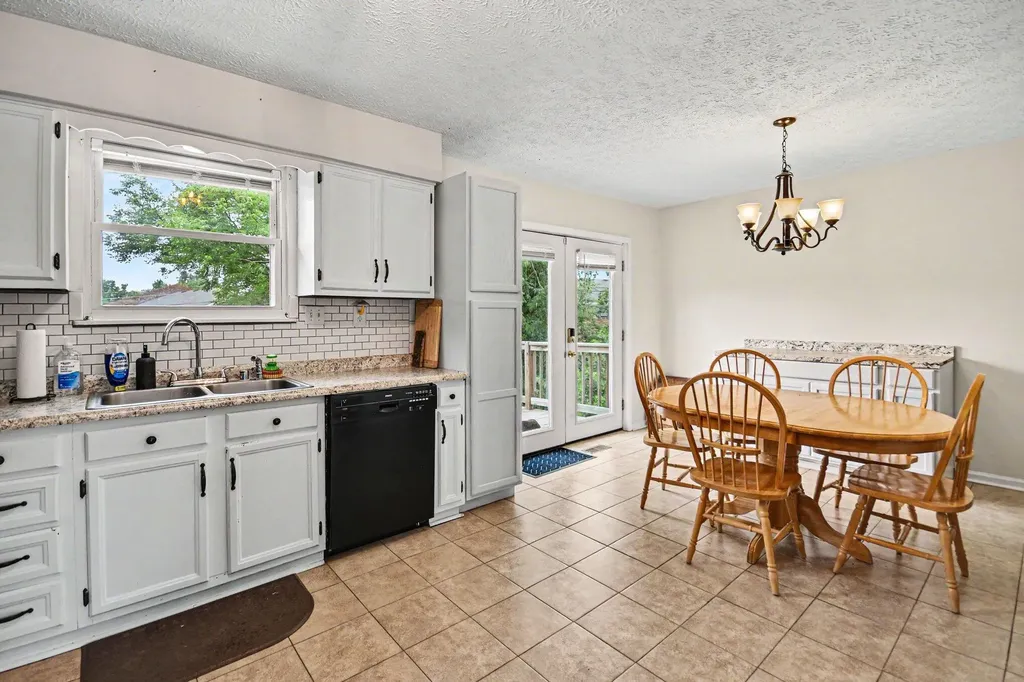 176 Shannon Parkway Nicholasville KY 40356