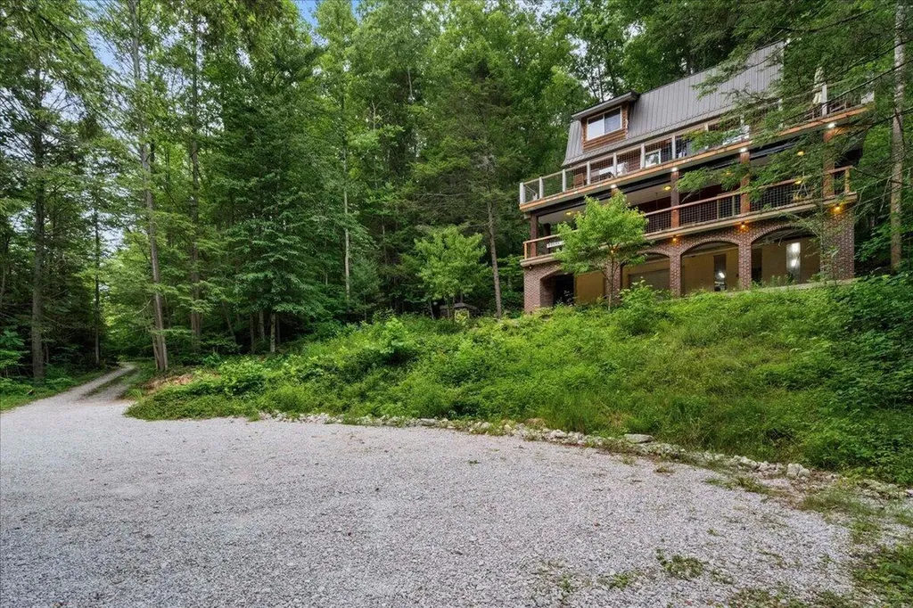 168 Laurel Lane Stanton KY 40380