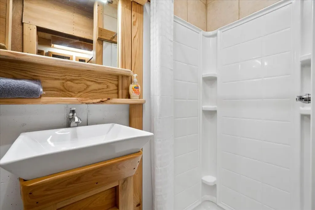 168 Laurel Lane Stanton KY 40380