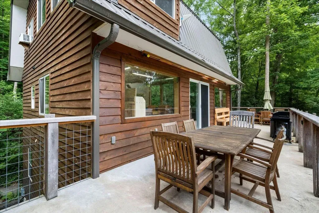 168 Laurel Lane Stanton KY 40380