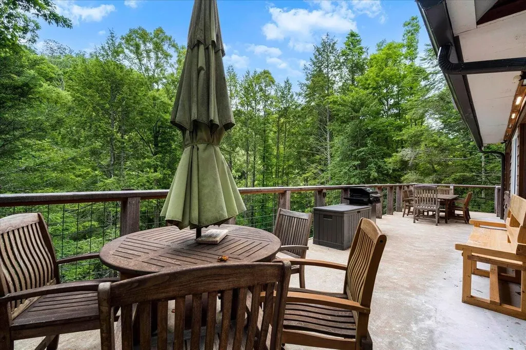 168 Laurel Lane Stanton KY 40380