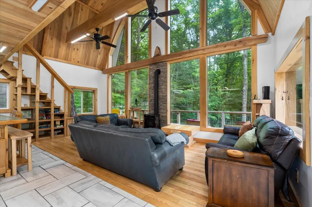 168 Laurel Lane Stanton KY 40380
