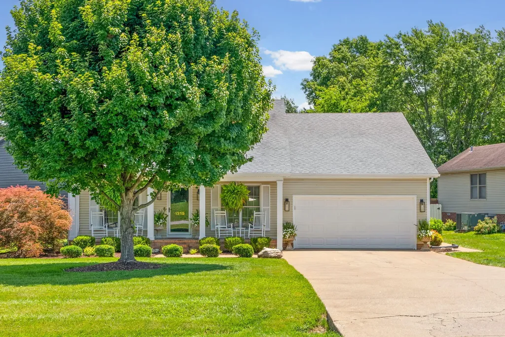 1215 Bark Ridge Circle Hopkinsville KY 42240