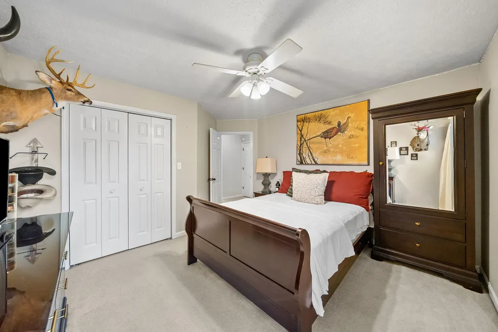1215 Bark Ridge Circle Hopkinsville KY 42240