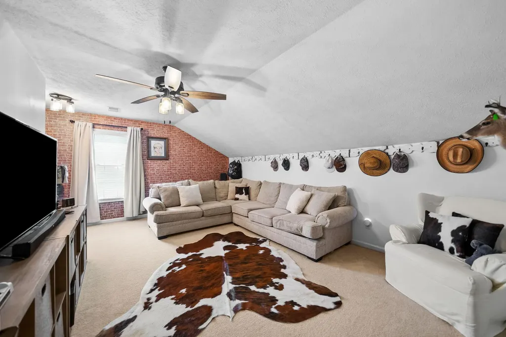 1215 Bark Ridge Circle Hopkinsville KY 42240