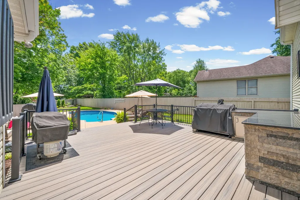 1215 Bark Ridge Circle Hopkinsville KY 42240