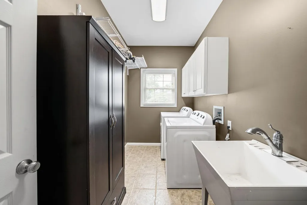 3649 Steeplechase Lane Hopkinsville KY 42240