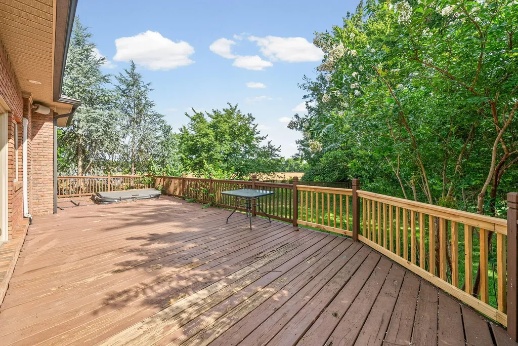 3649 Steeplechase Lane Hopkinsville KY 42240