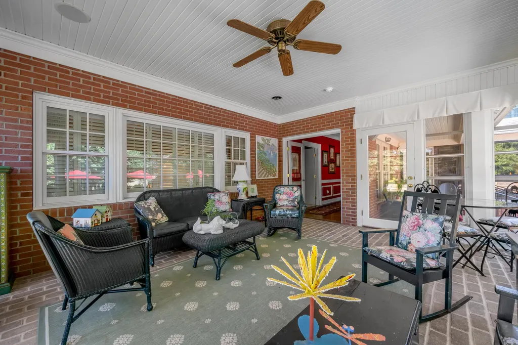 1960 Blairmore Road Lexington KY 40502