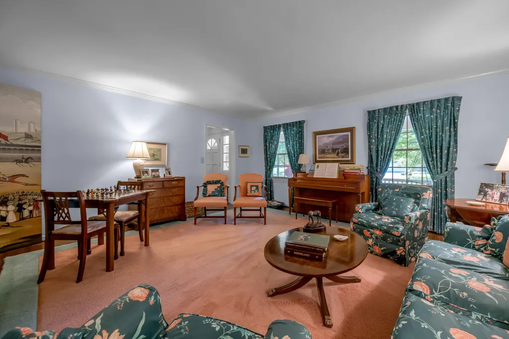 1960 Blairmore Road Lexington KY 40502