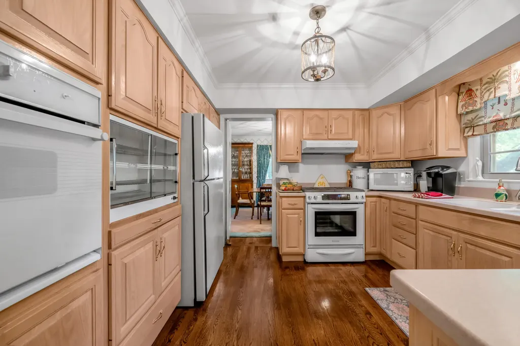 1960 Blairmore Road Lexington KY 40502