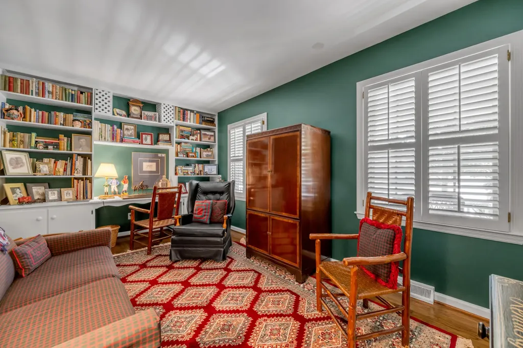 1960 Blairmore Road Lexington KY 40502