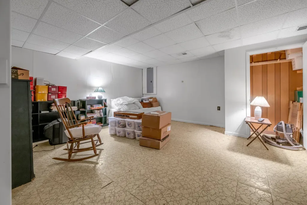1960 Blairmore Road Lexington KY 40502