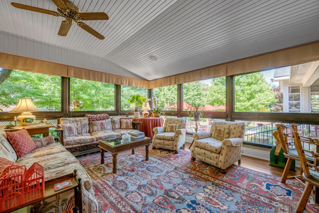 1960 Blairmore Road Lexington KY 40502