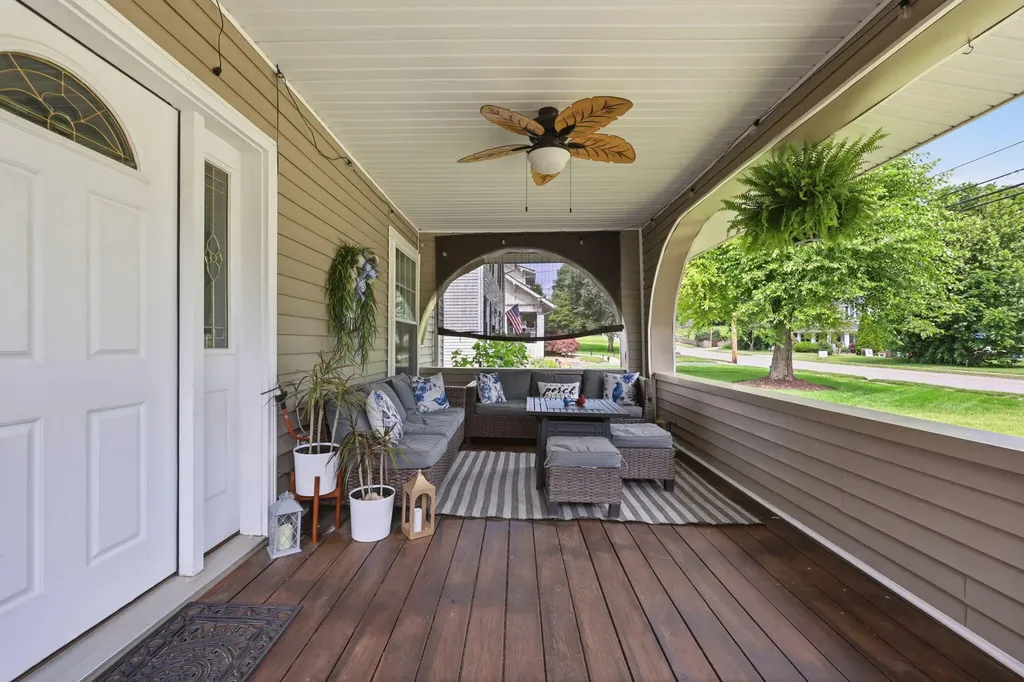 306 W High Street Mt Sterling KY 40353