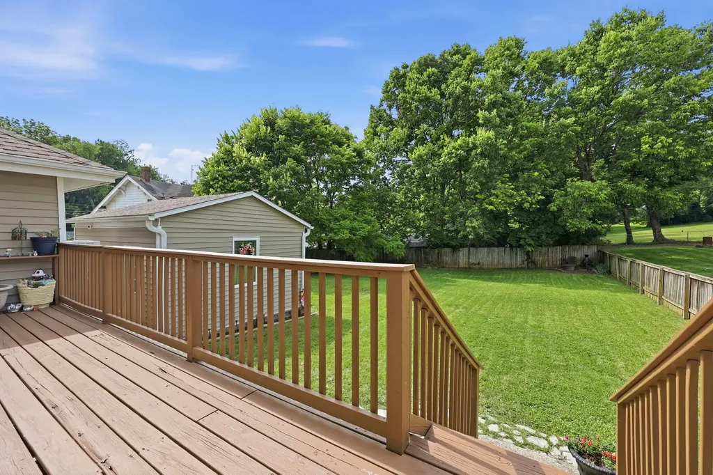 306 W High Street Mt Sterling KY 40353