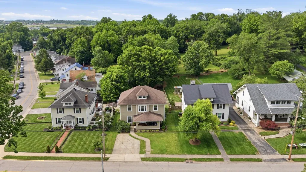 306 W High Street Mt Sterling KY 40353