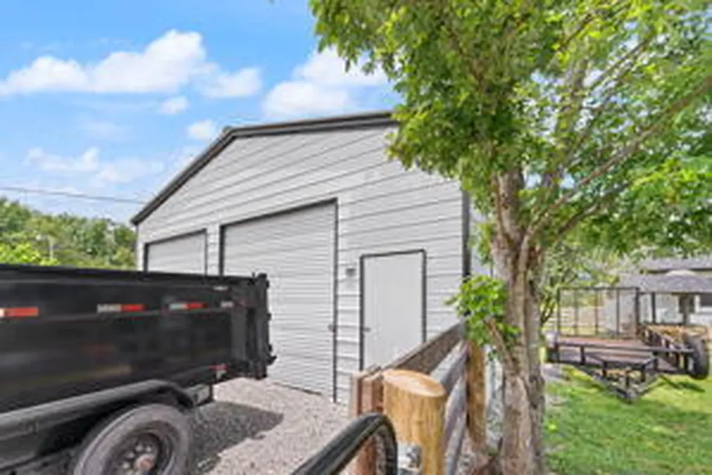 5600 Richmond Road Irvine KY 40336