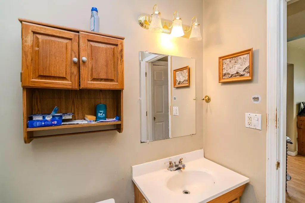 136 Ballard Street Harrodsburg KY 40330