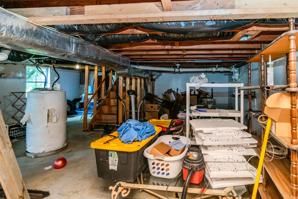 136 Ballard Street Harrodsburg KY 40330