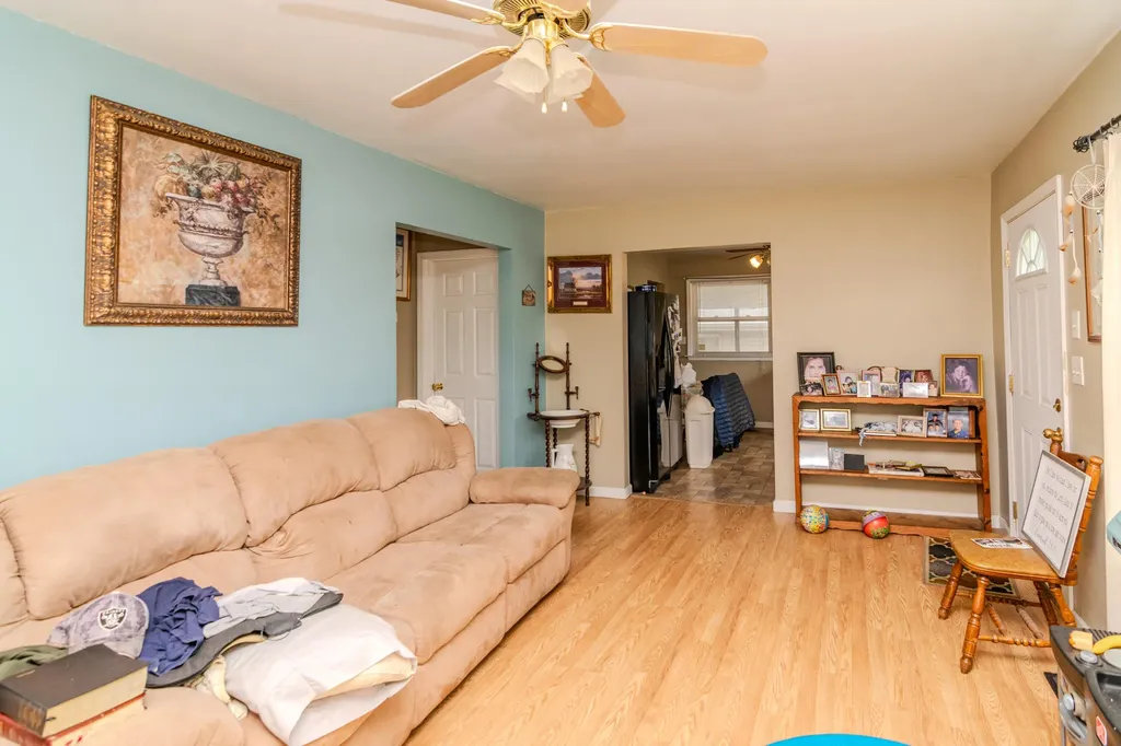136 Ballard Street Harrodsburg KY 40330