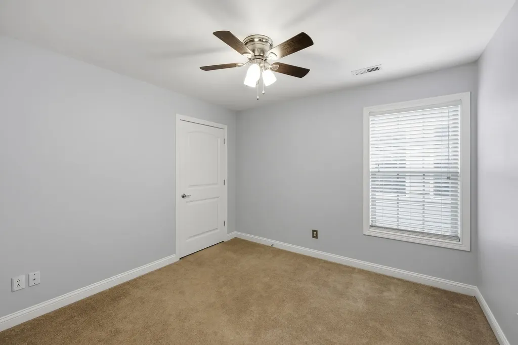 3864 Foleys Trail Lexington KY 40514
