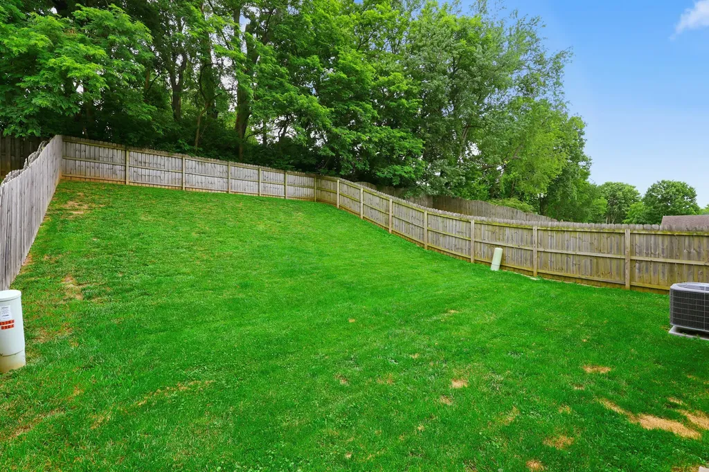 3864 Foleys Trail Lexington KY 40514